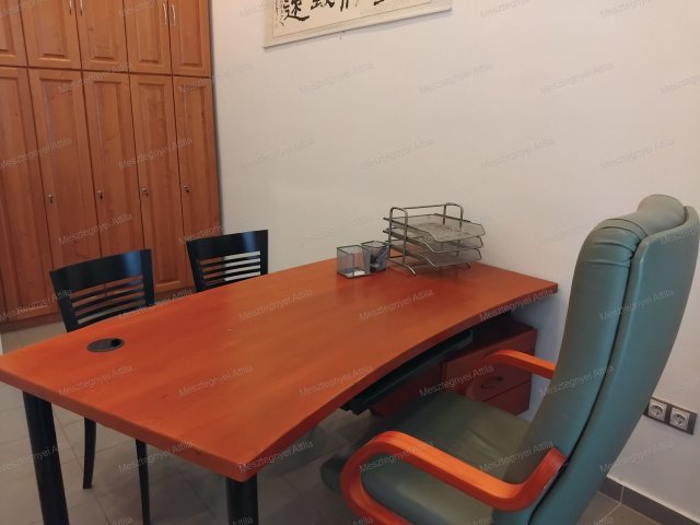 Kiadó üzlethelyiség, Sopronban 300 E Ft / hó, 4 szobás