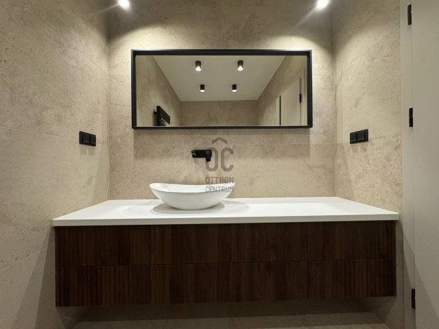 Eladó ikerház, Debrecenben 245 M Ft, 4 szobás