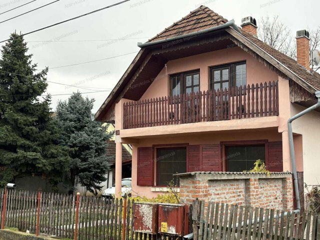 Eladó téglalakás, Gyulán 25.25 M Ft, 2 szobás