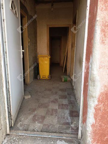 Eladó családi ház, Szegeden 56 M Ft, 2 szobás