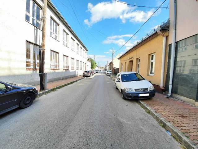 Eladó családi ház, Budapesten, IV. kerületben, Szabadkai utcában