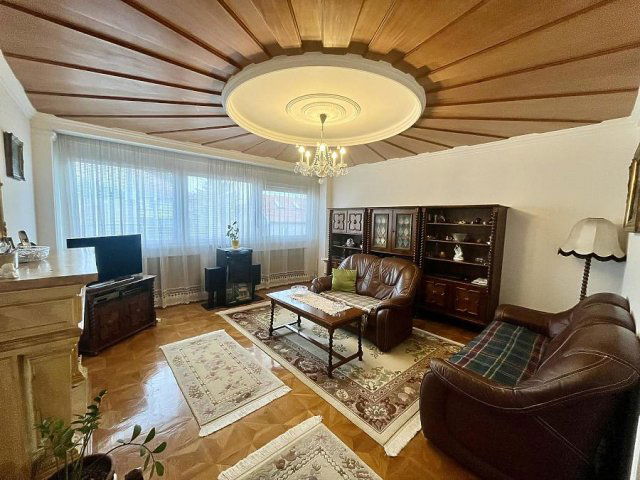 Eladó családi ház, Budapesten, XV. kerületben 151 M Ft, 4 szobás