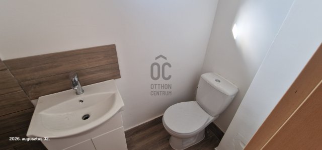 Eladó családi ház, Dorogon 24 M Ft, 2 szobás