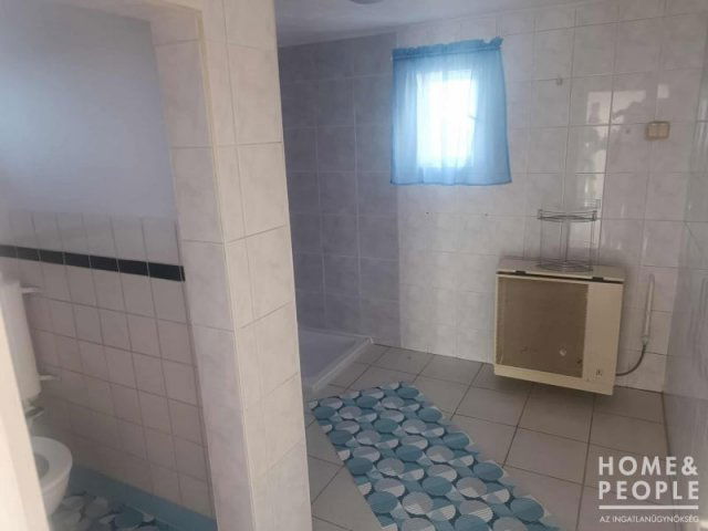 Eladó családi ház, Óföldeákon 9.99 M Ft, 1+2 szobás