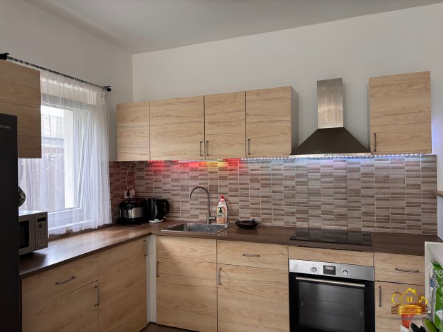 Eladó ikerház, Halásztelken 103 M Ft, 1+3 szobás