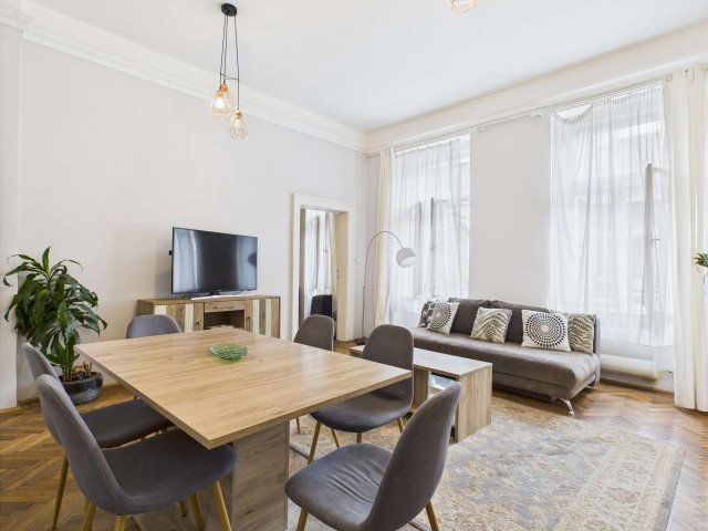 Kiadó téglalakás, albérlet, V. kerületben, Hercegprímás utcában