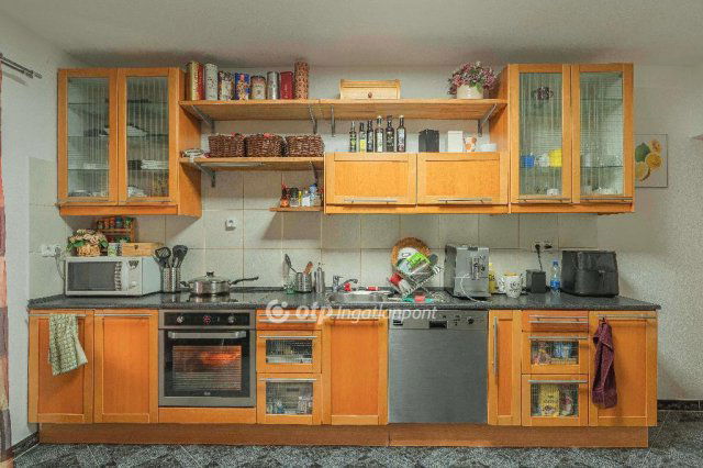 Eladó családi ház, Gárdonyban 134 M Ft, 6 szobás