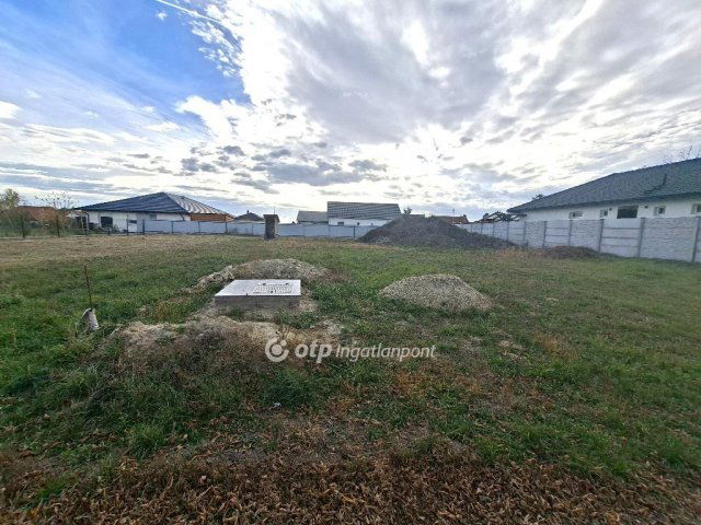 Eladó telek, Ráckeresztúron 24.9 M Ft / költözzbe.hu