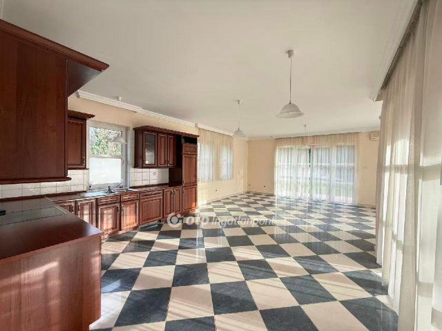 Eladó családi ház, Budapesten, XVIII. kerületben 199.9 M Ft