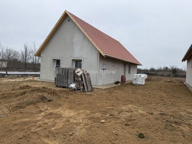 Eladó családi ház, Kókán 44.9 M Ft, 3 szobás
