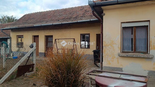 Eladó családi ház, Szentmártonkátán 38.9 M Ft, 3 szobás