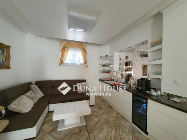 Eladó családi ház, Szombathelyen 125 M Ft, 4 szobás