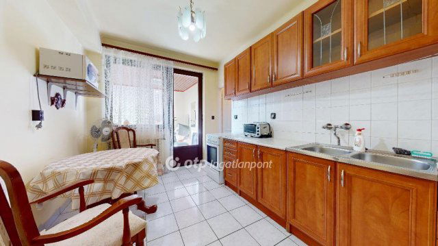 Eladó családi ház, Nyíregyházán 94 M Ft, 4 szobás