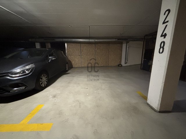Eladó garázs, Budapesten, XI. kerületben 9.5 M Ft