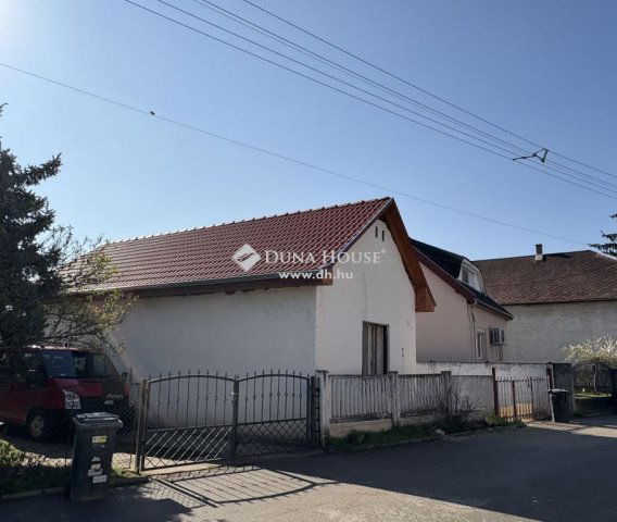 Eladó családi ház, Tokodon 26 M Ft, 2 szobás