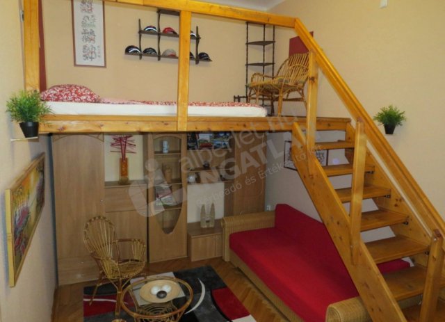 Kiadó téglalakás, albérlet, VII. kerületben, Cserhát utcában