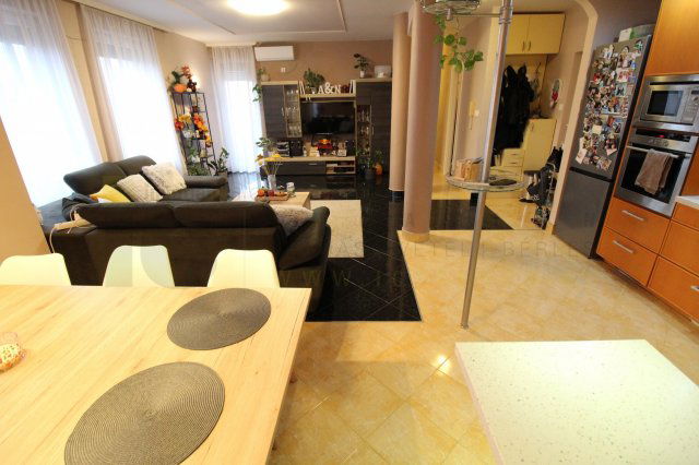 Eladó téglalakás, Szegeden, Fülemüle utcában 91.5 M Ft