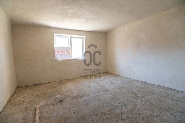 Eladó családi ház, Bátaszéken 6.7 M Ft, 3 szobás