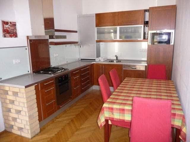 Kiadó téglalakás, albérlet, VI. kerületben, Szófia utcában