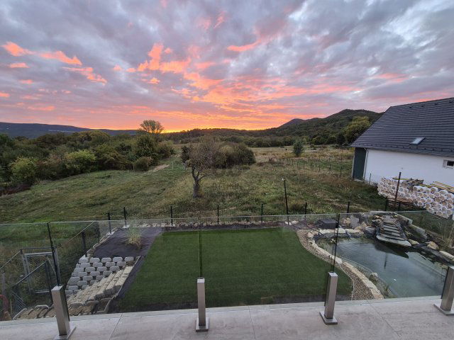 Eladó ikerház, Solymáron 223 M Ft, 4 szobás