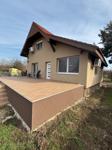 Kiadó családi ház, albérlet, Debrecenben, Százszorszép utcában
