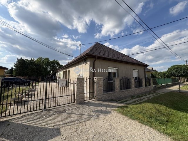Eladó családi ház, Gyálon 125 M Ft, 3 szobás