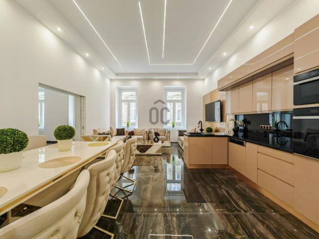 Eladó téglalakás, Budapesten, VII. kerületben 153.99 M Ft