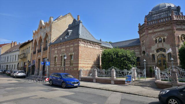 Eladó téglalakás, Székesfehérvárott, Táncsics Mihály utcában