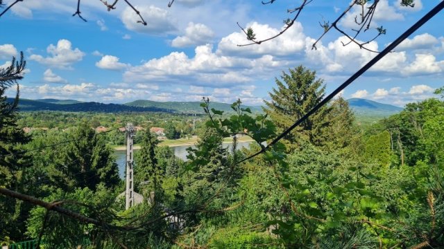 Eladó nyaraló, Visegrádon 42 M Ft, 1+3 szobás