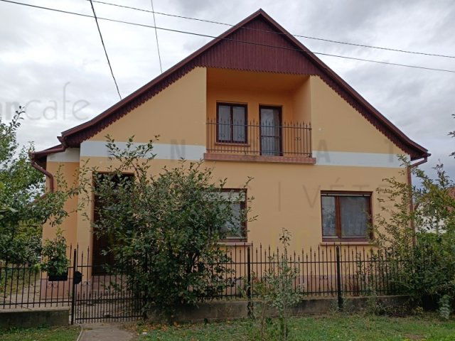 Eladó családi ház, Nagyszénáson 28.9 M Ft, 3+1 szobás