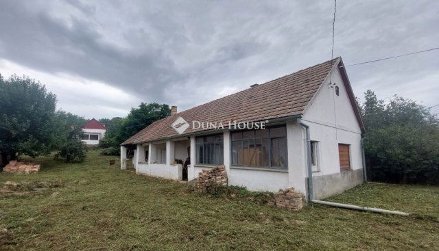 Eladó családi ház, Belvárdgyulán 6 M Ft, 3 szobás