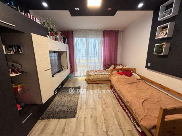 Eladó panellakás, Miskolcon 24.5 M Ft, 1+1 szobás