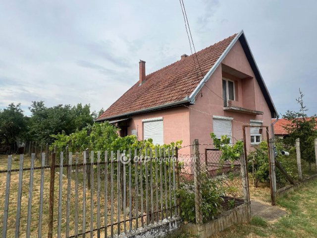 Eladó családi ház, Tápiógyörgyén 19.9 M Ft, 2 szobás