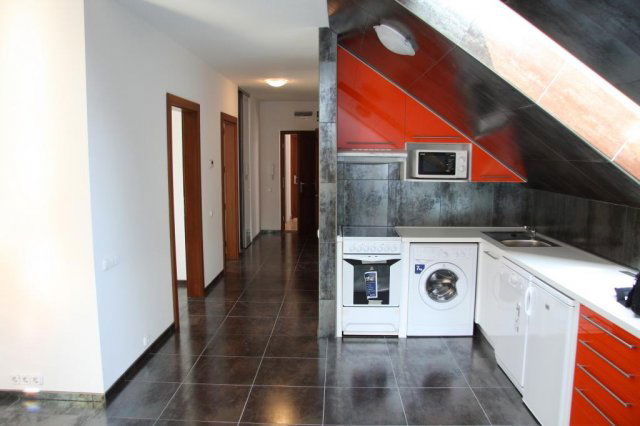 Kiadó téglalakás, albérlet, Tatán 270 E Ft / hó, 3 szobás