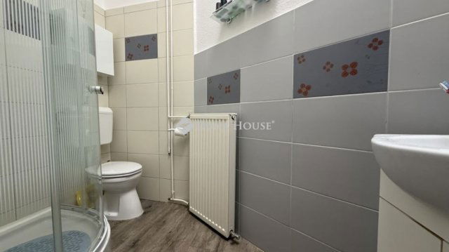 Eladó téglalakás, Szombathelyen 31.7 M Ft, 2 szobás