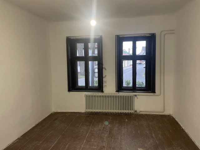 Eladó téglalakás, Debrecenben 69 M Ft, 3 szobás