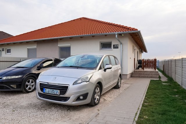 Eladó családi ház, Délegyházán 84 M Ft, 1+2 szobás