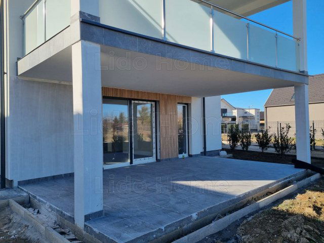 Eladó téglalakás, Siófokon 104.275 M Ft, 3 szobás