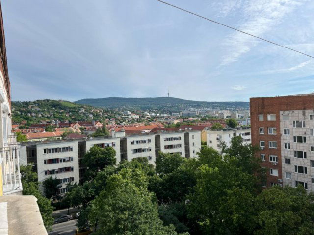Eladó téglalakás, Pécsett, Esztergár Lajos utcában 44.5 M Ft