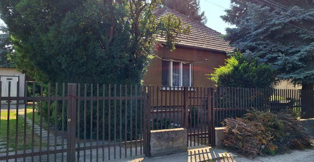 Eladó családi ház, Törökbálinton 108 M Ft, 4 szobás