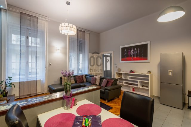 Kiadó téglalakás, albérlet, VI. kerületben, Király utcában