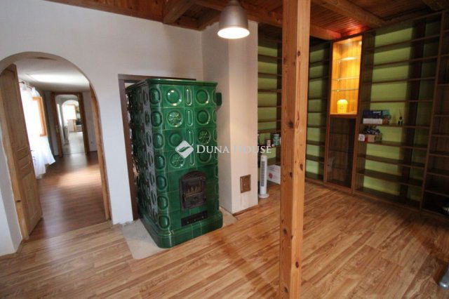Eladó családi ház, Olaszfán 40.013 M Ft, 5 szobás