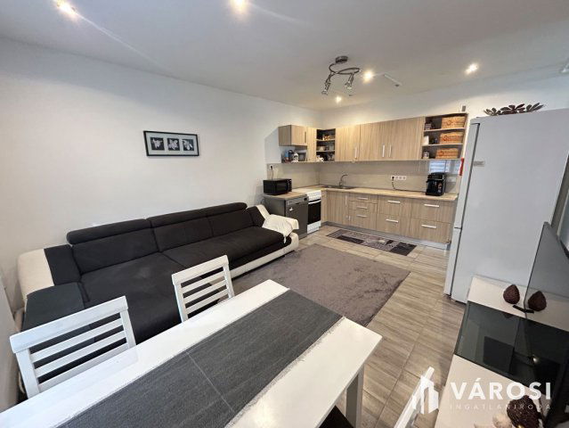 Eladó családi ház, Hajdúsámsonon 79 M Ft, 3+1 szobás