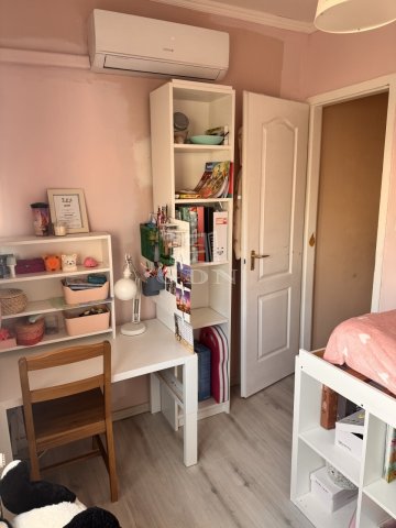 Eladó panellakás, Budapesten, III. kerületben 84.9 M Ft