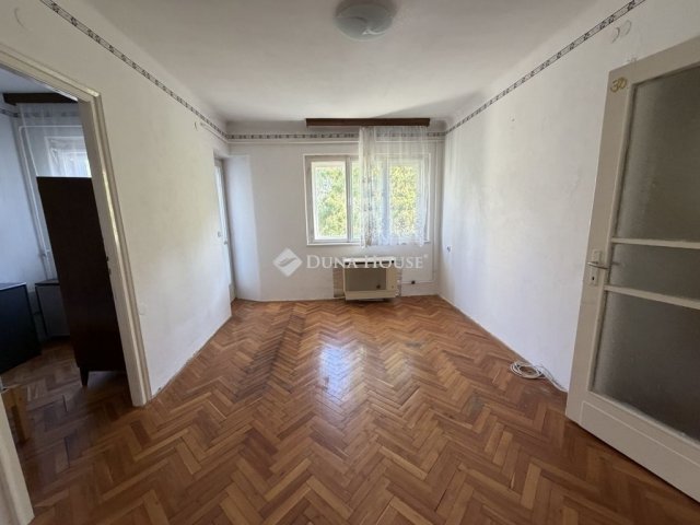 Eladó téglalakás, Budapesten, III. kerületben 57.5 M Ft