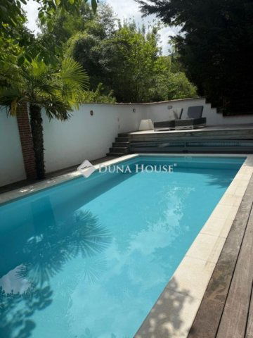 Eladó ikerház, Budapesten, III. kerületben 319.9 M Ft, 5 szobás