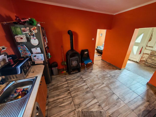 Eladó családi ház, Szenyéren 18.5 M Ft, 3 szobás