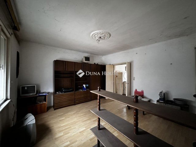 Eladó téglalakás, Budapesten, XX. kerületben 31 M Ft, 1 szobás