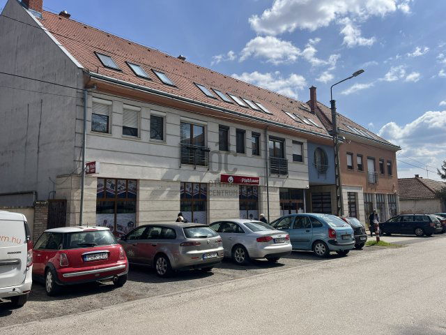 Eladó garázs, Dombóváron 3.8 M Ft / költözzbe.hu