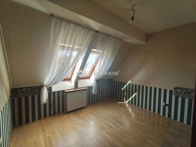 Eladó téglalakás, Székesfehérvárott 65 M Ft, 1+3 szobás